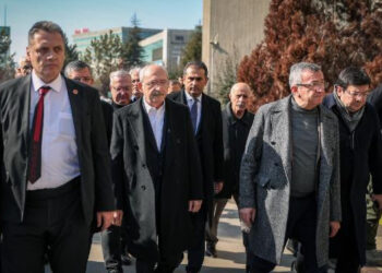 Kılıçdaroğlu SPK’nın Kapısından Geri Döndü