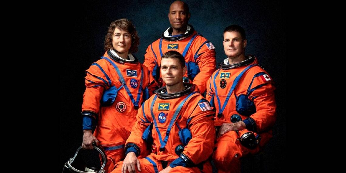 50 yıl sonra Ay’a yolculuk