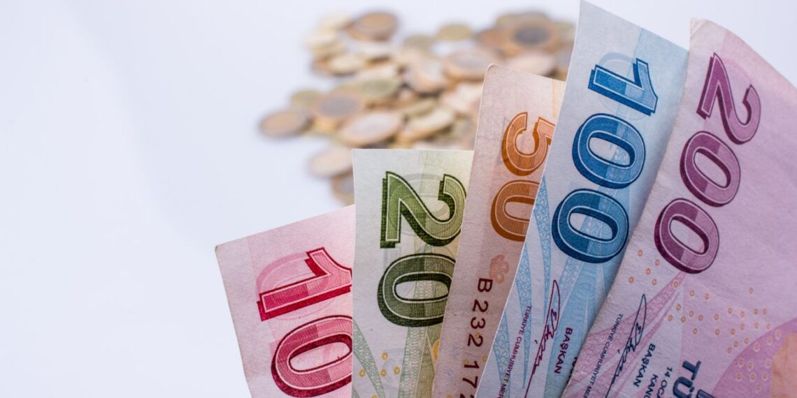 Çin ekonomisi yılın ilk çeyreğinde büyüme kaydetti