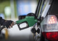 Benzin fiyatları bu geceden itibaren zamlanacak
