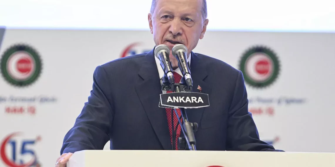 Cumhurbaşkanı Erdoğan: ‘’Çalışanlarımızı enflasyona ezdirmeyeceğiz’’