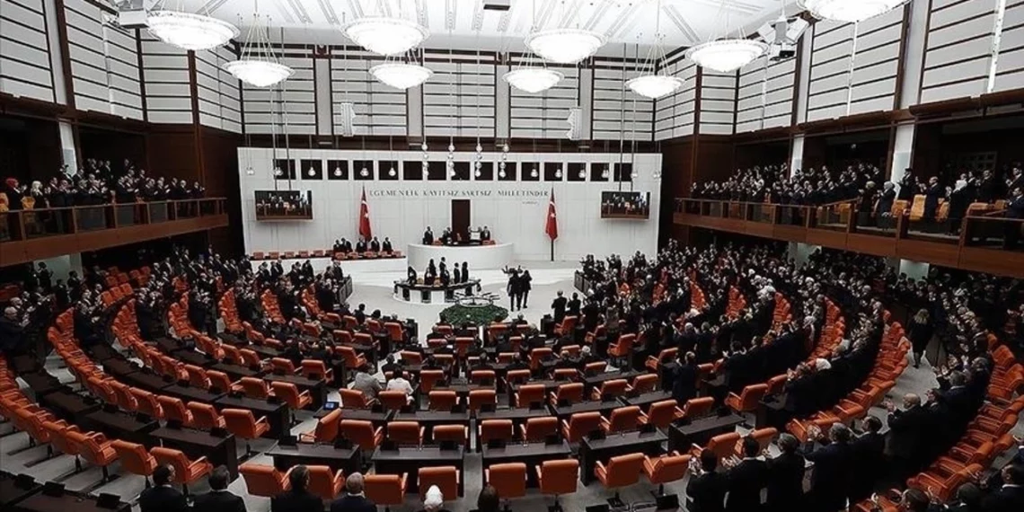 Kurtulmuş Meclis’e olağanüstü toplantı çağrısında bulundu