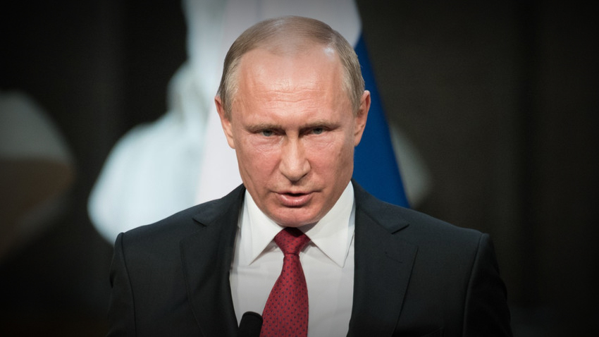 Rusya, Ukrayna limanına giden gemileri askeri kargo taşıyıcısı olarak göreceğini açıkladı