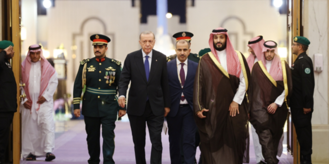 Türkiye ile Suudi Arabistan ticari anlaşmalar imzaladı