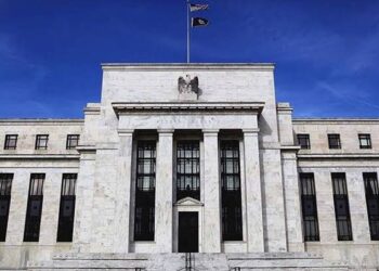 Fed tutanakları daha fazla faiz artışı gerekebilir sinyali verdi