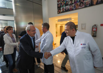 Kılıçdaroğlu’ndan Sabancı çiftine hastane ziyareti