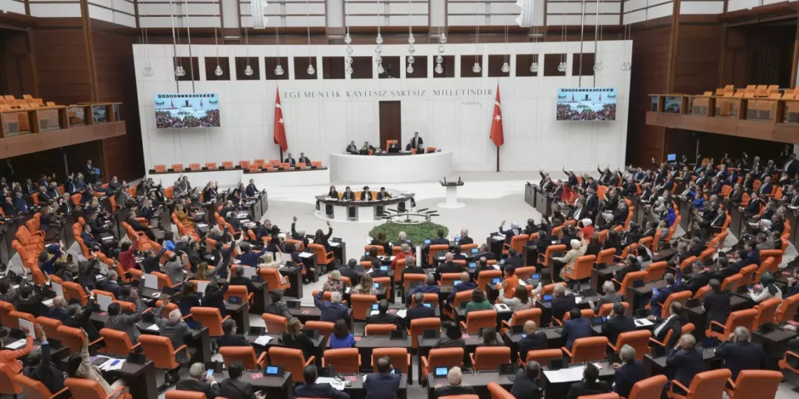 TBMM’de kabul edildi: Irak ve Suriye’de görev süresi uzatıldı