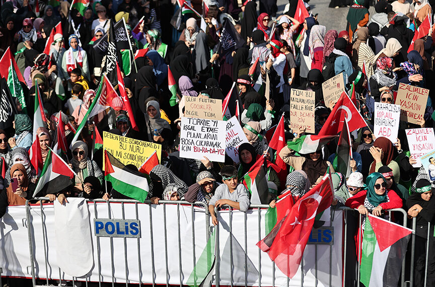 İncirlik Üssü önünde İsrail protestosu!