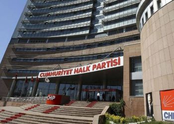 CHP, yerel seçimlerde yarışacak 242 belediye başkan adayını belirledi