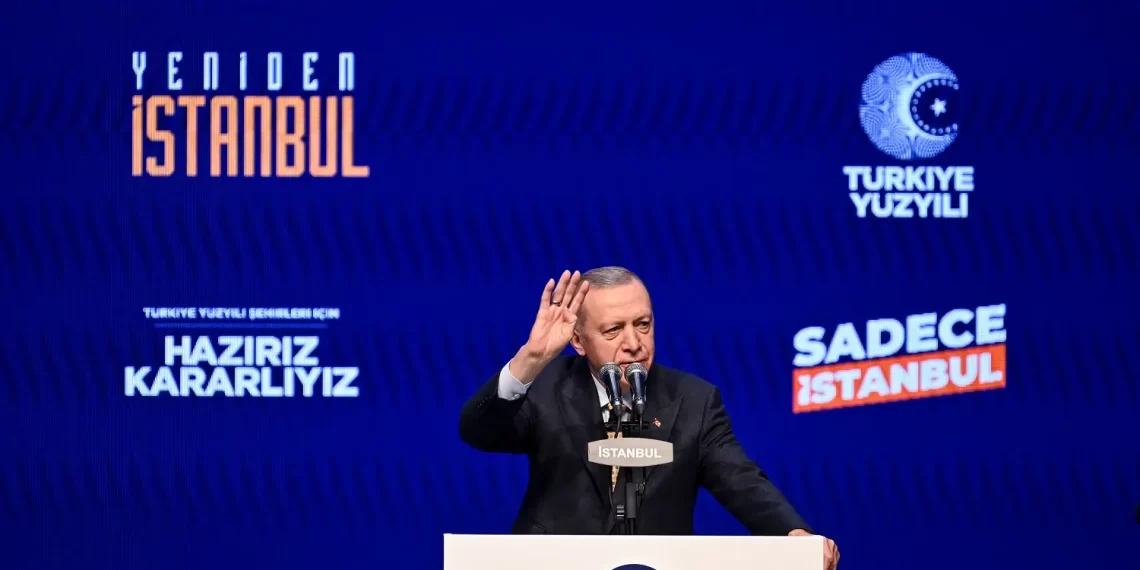 Erdoğan, İstanbul ilçe belediye başkan adaylarını tanıttı