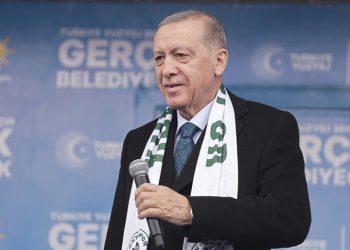 Erdoğan Konya’dan CHP’ye yüklendi