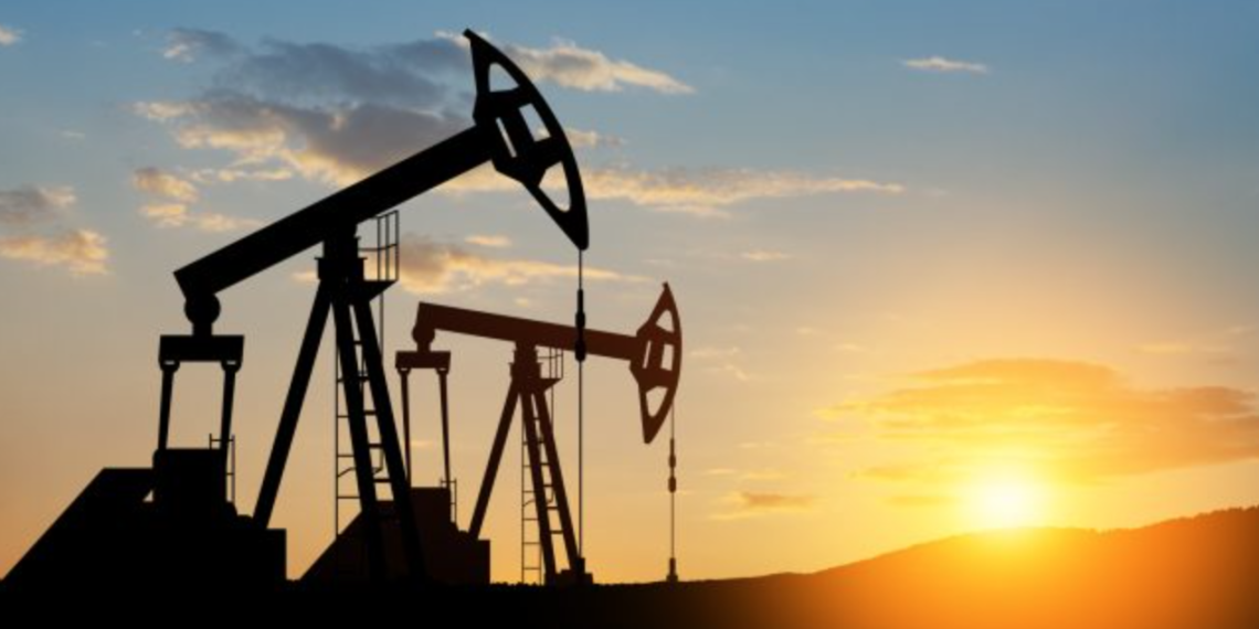 Petrol fiyatları, Orta Doğu gerilimi ve arz kesintisi ortasında yükseldi