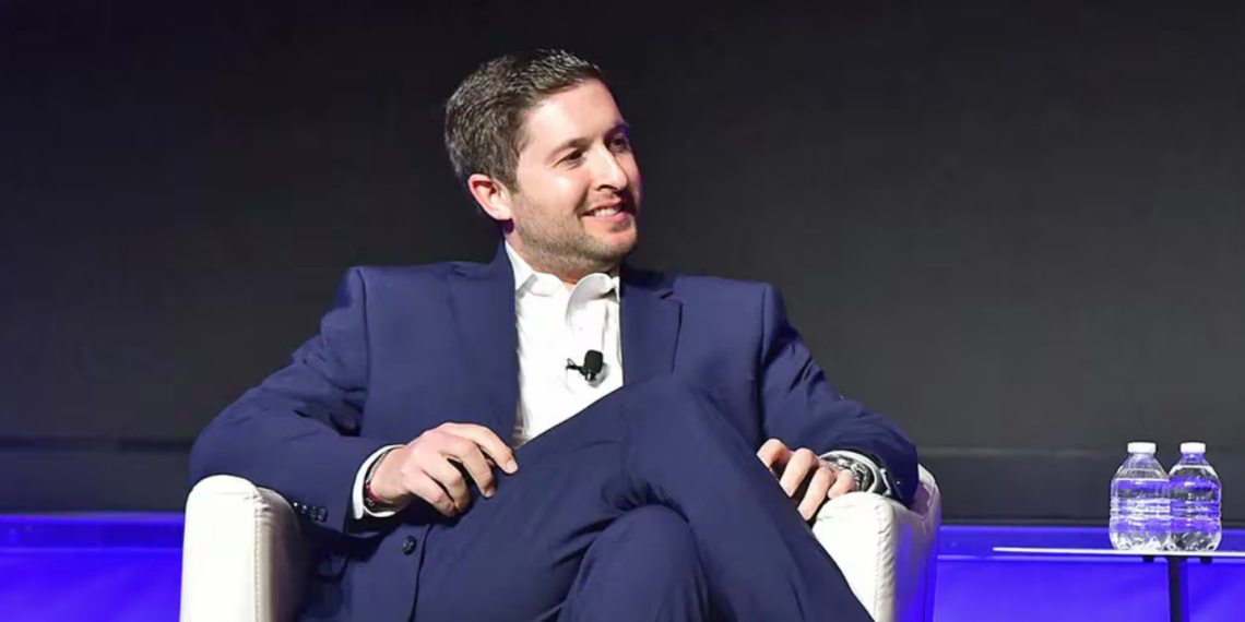 Grayscale CEO’su Bitcoin ETF çıkışlarının dengeye ulaştığını söyledi