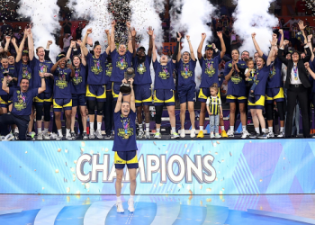 Fenerbahçe Alagöz Holding, üst üste ikinci kez Euroleague şampiyonu
