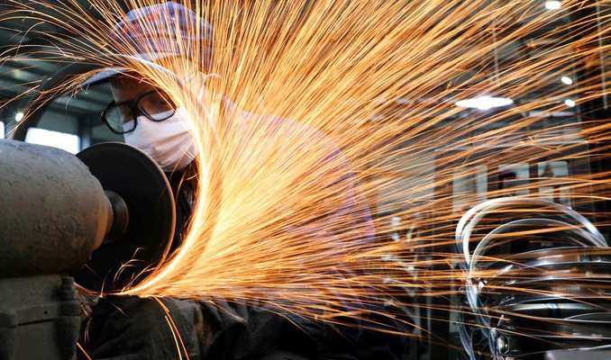 Euro Bölgesi’nde sanayi üretimi düştü