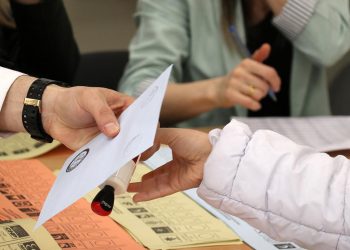 Seçmen yarın 3 ilçe ve 4 beldede sandığa gidecek