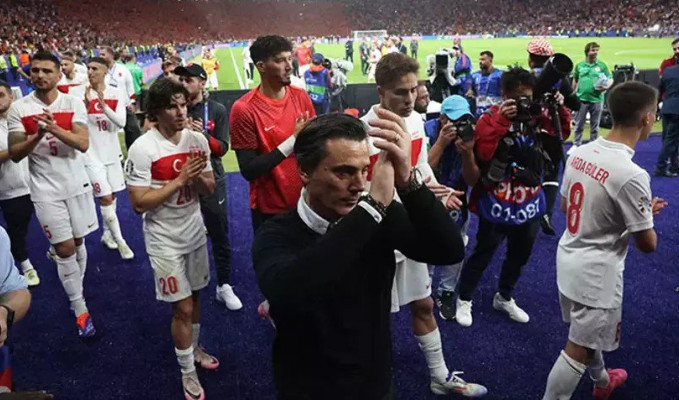 Siyasilerden A Milli Futbol Takımı’na tebrik mesajları