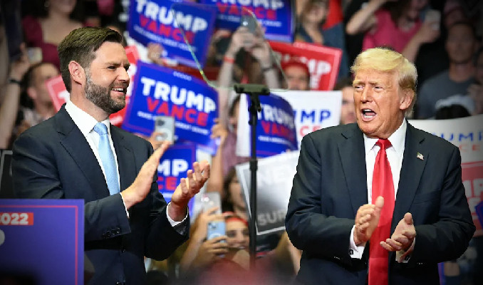 Trump: Demokrasi için kurşun yedim!