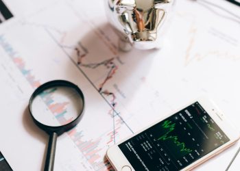 Avrupa Borsaları İngiltere Hariç Düşüşle Kapandı