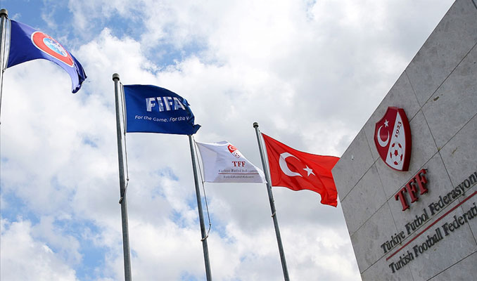 Beşiktaş ve Galatasaray’a para cezası