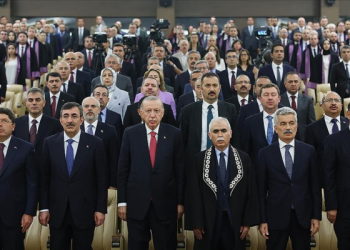 AYM Başkanı Özkaya: Muhatabınız kendi yakınınız olsa dahi adaletle hükmedin