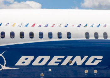 30 binden fazla Boeing çalışanı grev yapıyor