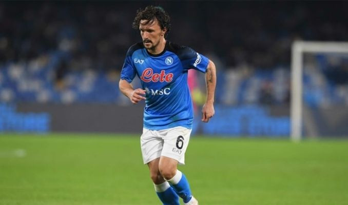 Galatasaray’ın orta sahada B planı belli oldu