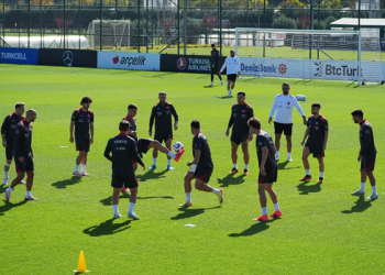 A Milliler’de iki futbolcu kadro dışı