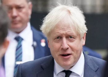 Eski İngiltere Başbakanı Johnson’dan Netanyahu ile ilgili skandal dinleme cihazı iddiası