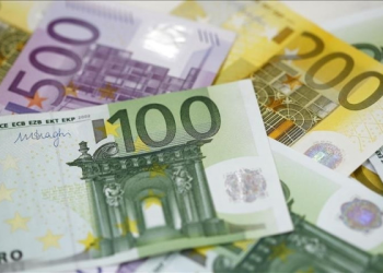 Euro Bölgesi’nde yıllık enflasyon geriledi