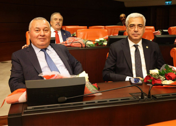 Demokrat Parti’de istifa krizi: İki vekil partiden ayrıldı