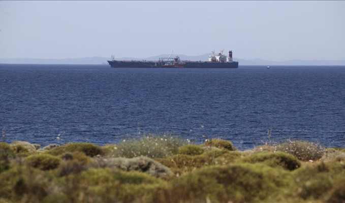 İngiltere’den Rusya’nın petrol ticaretine yeni darbe!