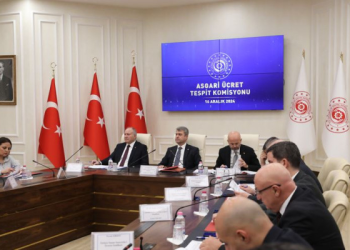 Asgari ücrette ikinci toplantı sona erdi! İlk açıklama TÜRK-İŞ’ten