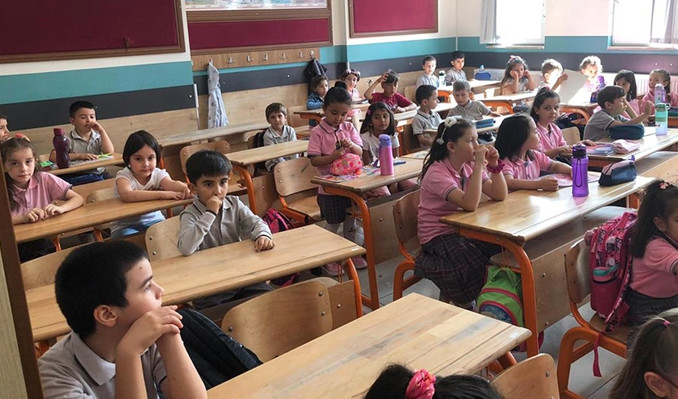 Okullarda kıyafet karmaşası bitti