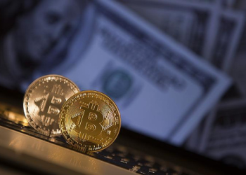 Bitcoin rekor seviyeyi test etti