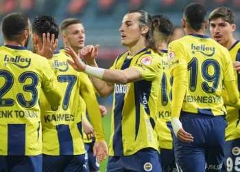 Fenerbahçe, Ziraat Türkiye Kupası’nda 3 puanı 3 golle aldı