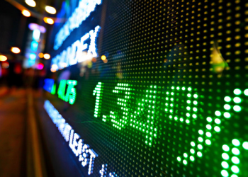 Çelik ve alüminyum tarifeleri de hisse senetlerini durduramadı