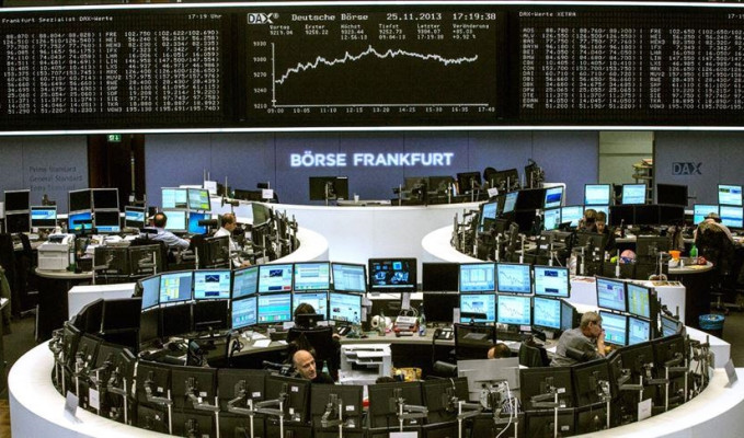 Trump’ın AB’ye yönelik tarife söylemleri Avrupa borsalarını vurdu