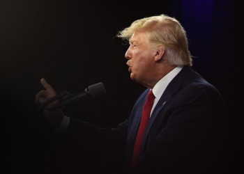 Trump’ın ‘memecoin’i çöküşte: Yatırımcılar kaybetti, kendisi kazandı