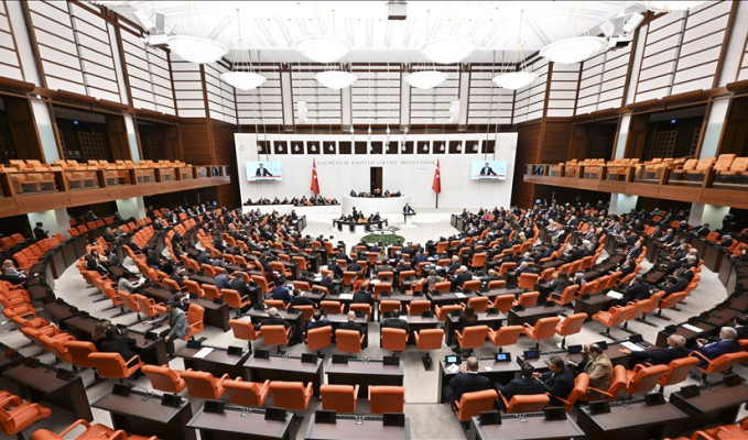 Bakan danışmanlarının görev sürelerine yeni düzenleme