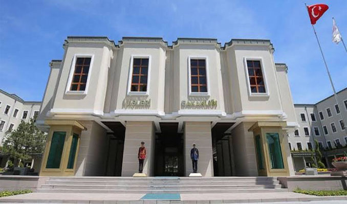 CHP’li beş belediye başkanı görevden uzaklaştırıldı