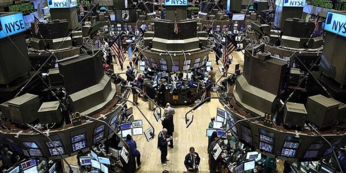 Fed faizi sabit bıraktı, ABD borsaları karışık seyirle kapandı