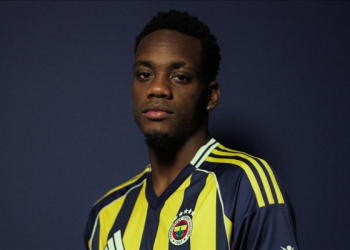 Fenerbahçe, Jhon Duran’ı 1 yıllığına kiraladı