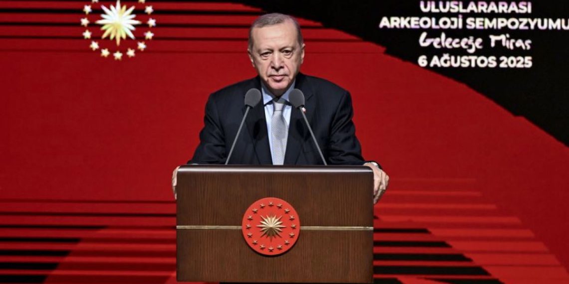 Erdoğan: Kazı çalışmalarının süresini 12 aya çıkardık