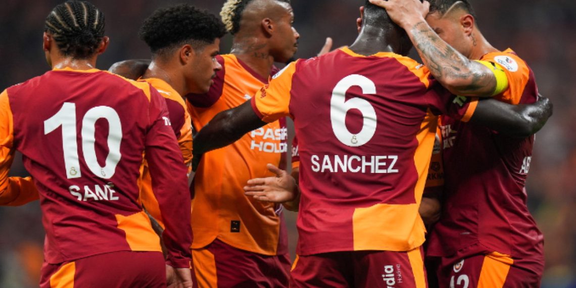 Galatasaray, Çaykur Rizespor engelini 3 golle geçti!