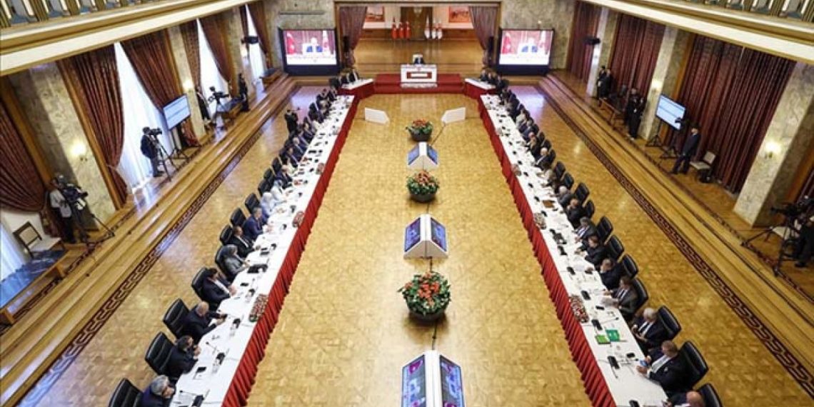 Meclis’te komisyon toplandı: Hukukçular dinlenecek