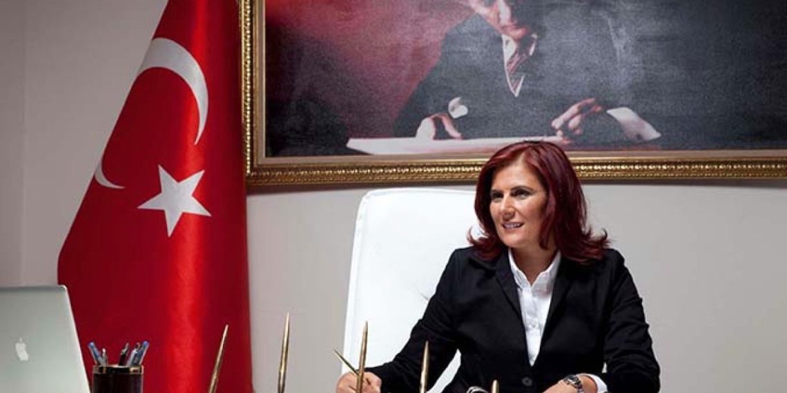 Özlem Çerçioğlu CHP’den istifasını açıkladı