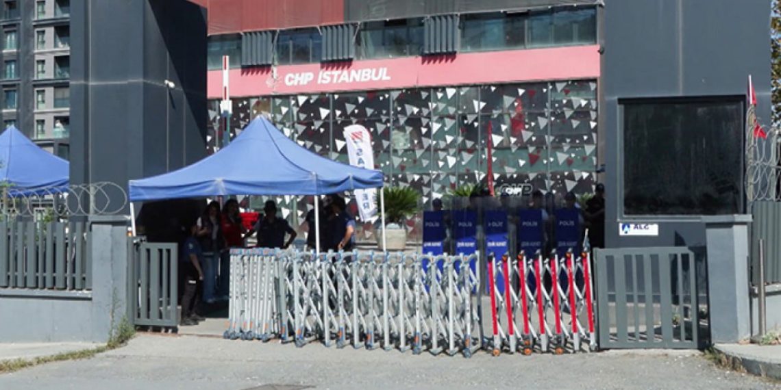 CHP İstanbul’a kayyım için yargıdan ret