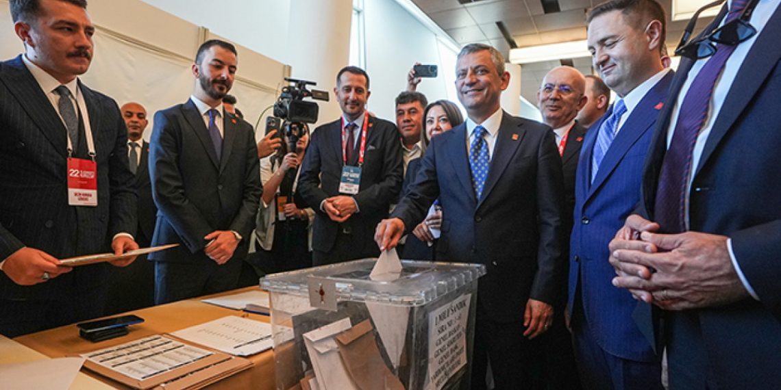 CHP kurultayında PM ve YDK’da değişiklikler yapıldı