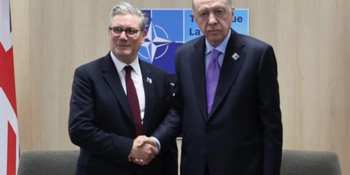 Erdoğan, İngiltere Başbakanı Starmer ile görüştü